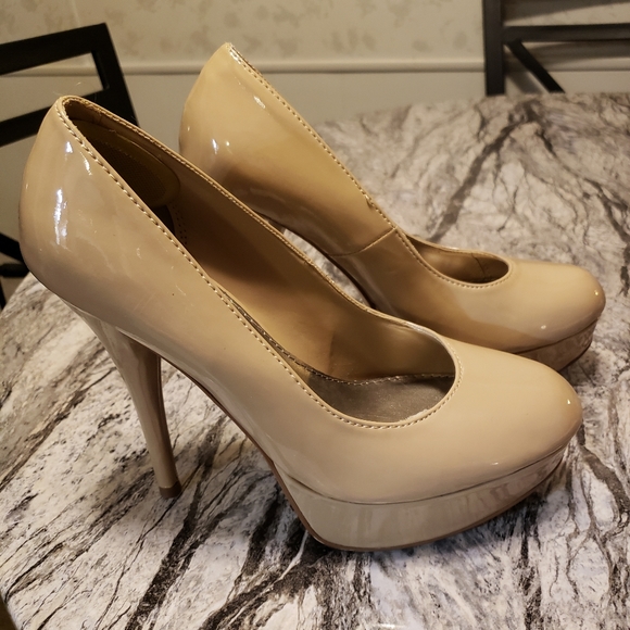 Brash size 9 nude heels - Picture 5 of 6